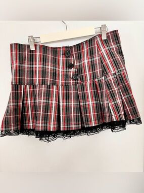 Plaid Red and Black Pleated Mini Skirt with Lace Hem